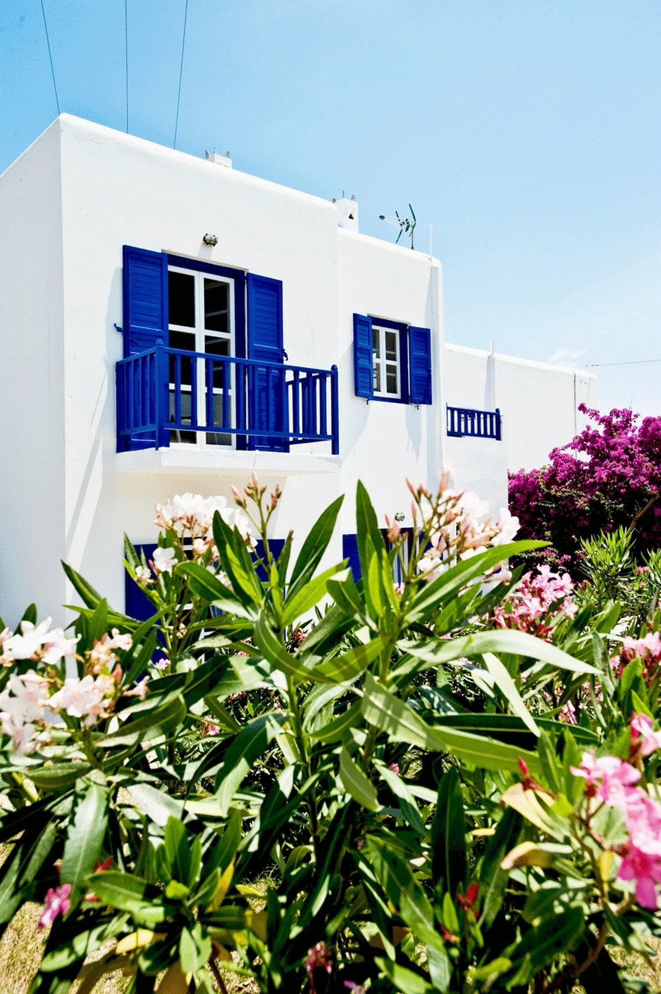 Gryparis' Club Apartments Mykonos Town Exterior photo