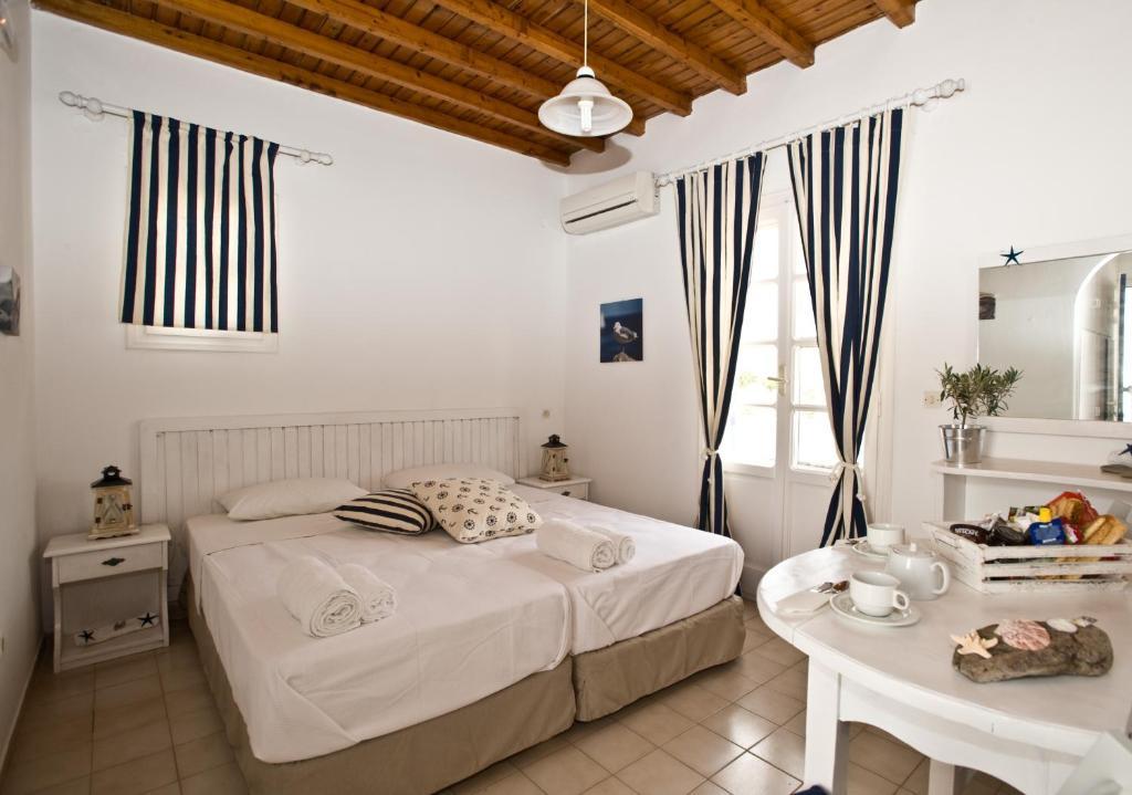 Gryparis' Club Apartments Mykonos Town Room photo