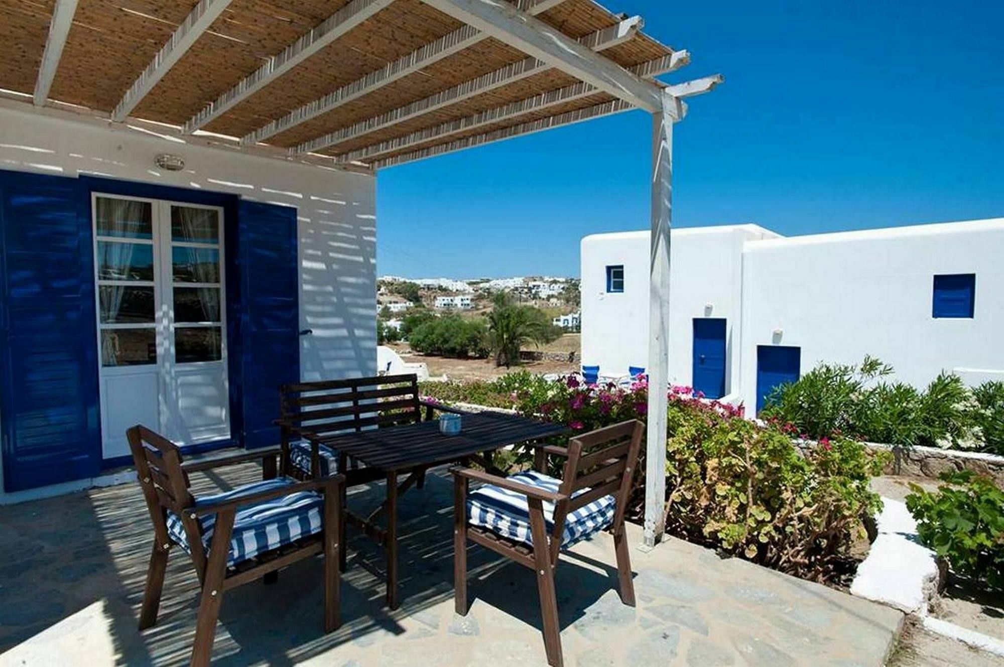 Gryparis' Club Apartments Mykonos Town Exterior photo